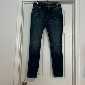 Never worn Vigoss size 28 jeans